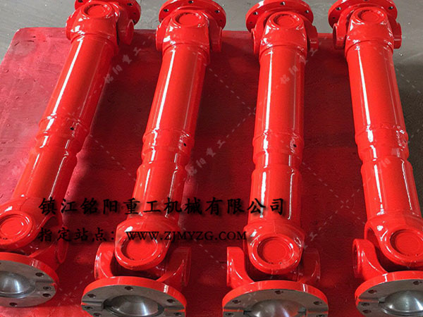 新式整體叉頭式萬向聯(lián)軸器是冶金、軋鋼等機(jī)械設(shè)備的優(yōu)選傳動件-萬向聯(lián)軸器